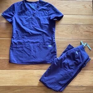 Figs Set Purple Technical Collection Top and Bottom XXS